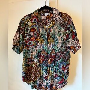 Palmettos Size S button-up shirt, unique & colorful pattern.